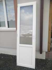 Двері металопластикові, білі, розміром 237*72 см  б/у