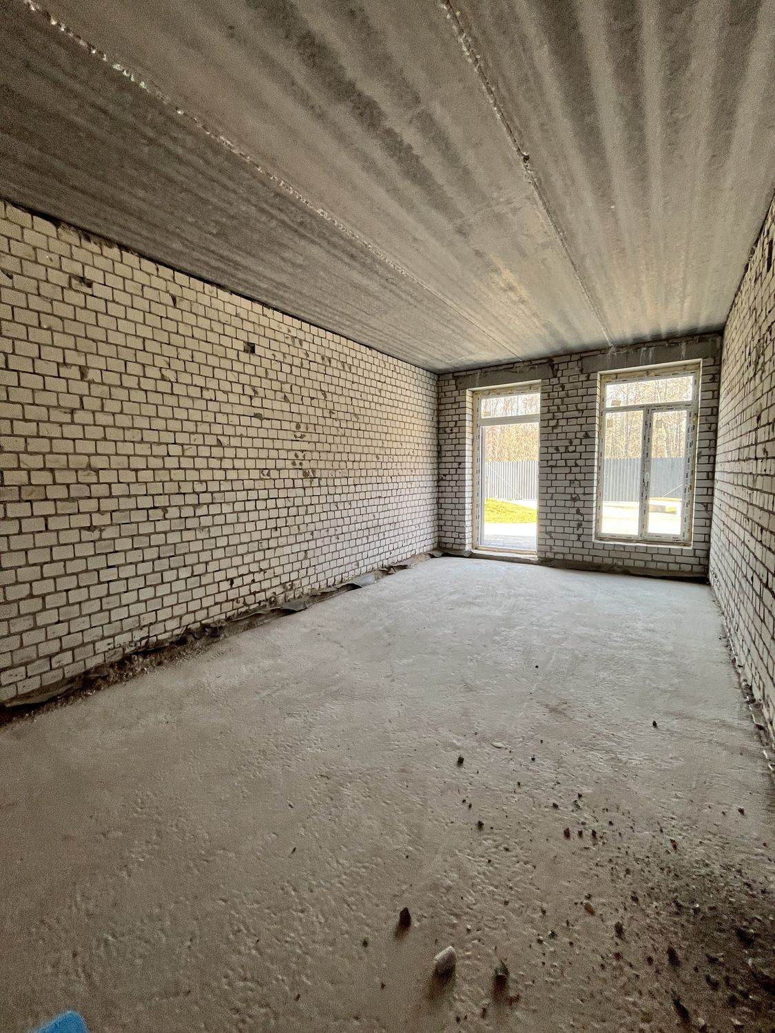 Оренда фасадного приміщення 28 м²