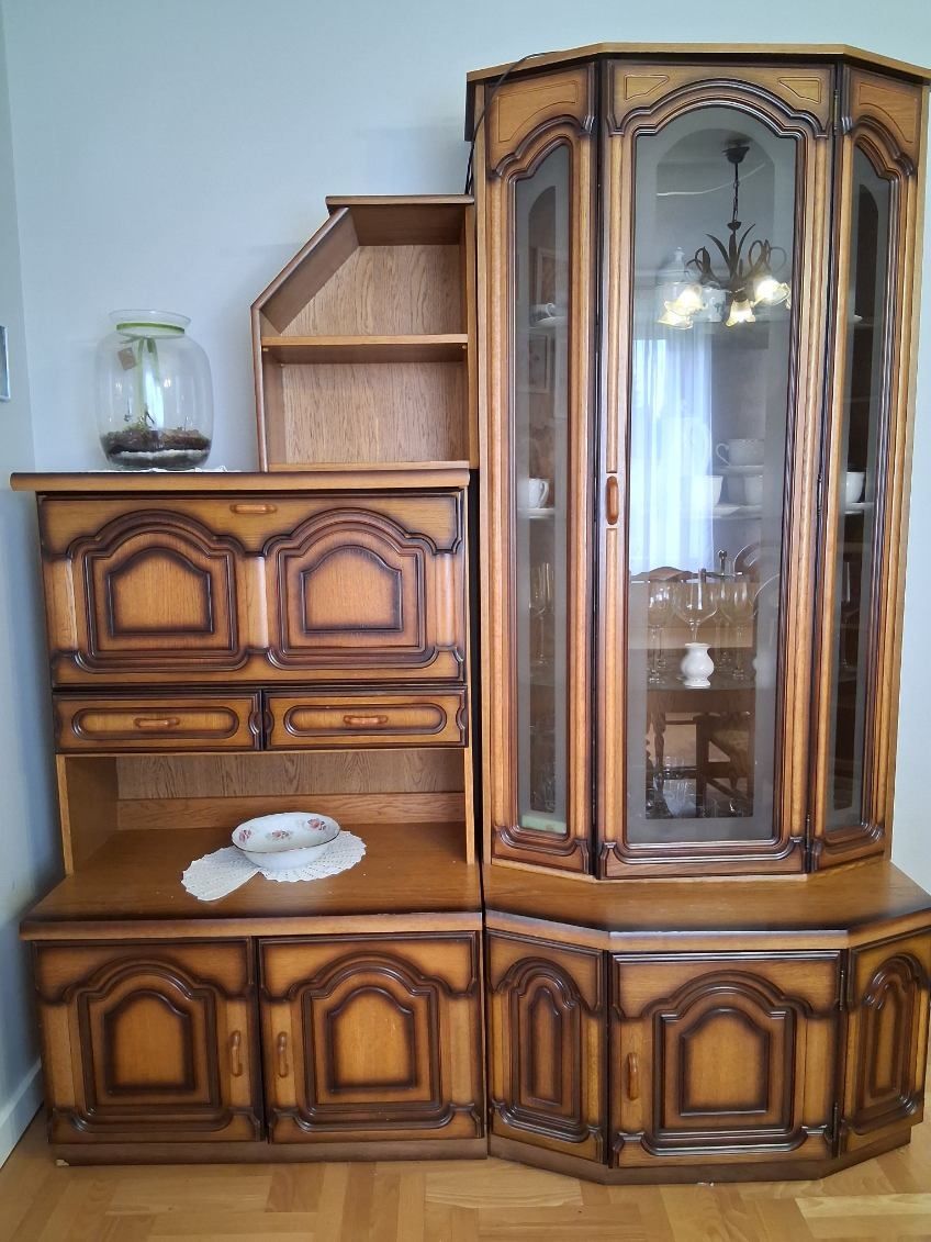 Meble do salonu witryna
