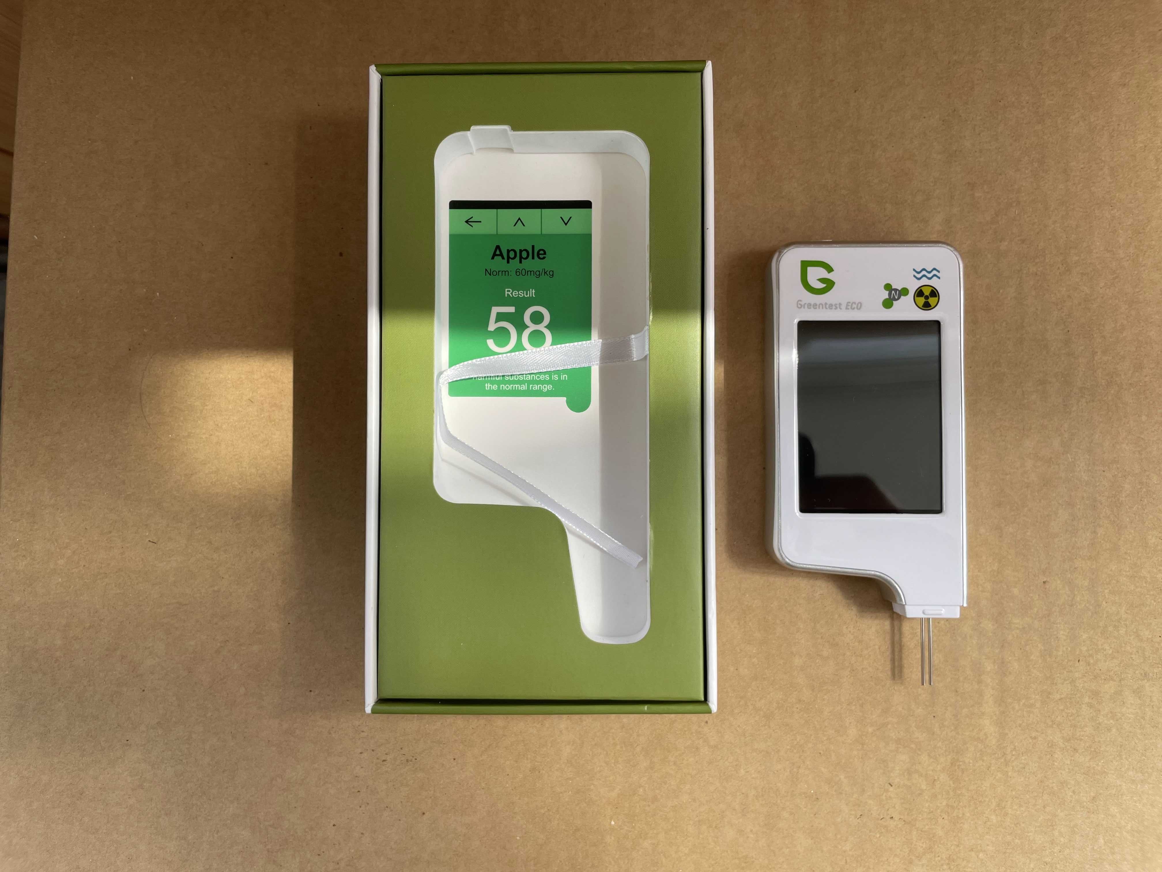 Дозиметр, нітрат-тестер і вимірювач жорсткості води GreenTest ECO 6