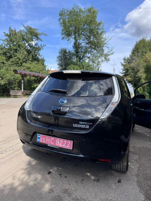 Продам Ніссан ліф