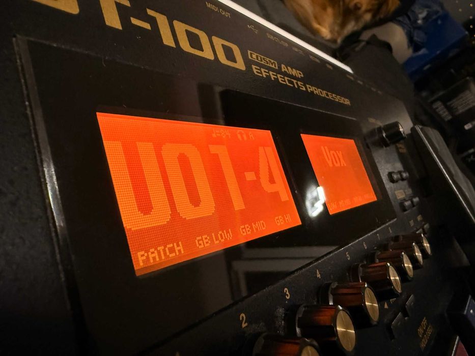 Boss GT-100 multiefekt gitarowy + torba