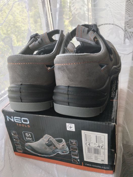 Робочі сандалі 47 р. NEO