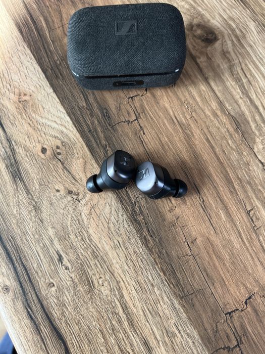 Навушники Sennheiser MOMENTUM True Wireless 4 Преміум