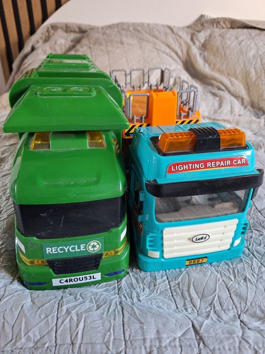 Auto  podnośnik, smieciarka Dumel dla dzieci