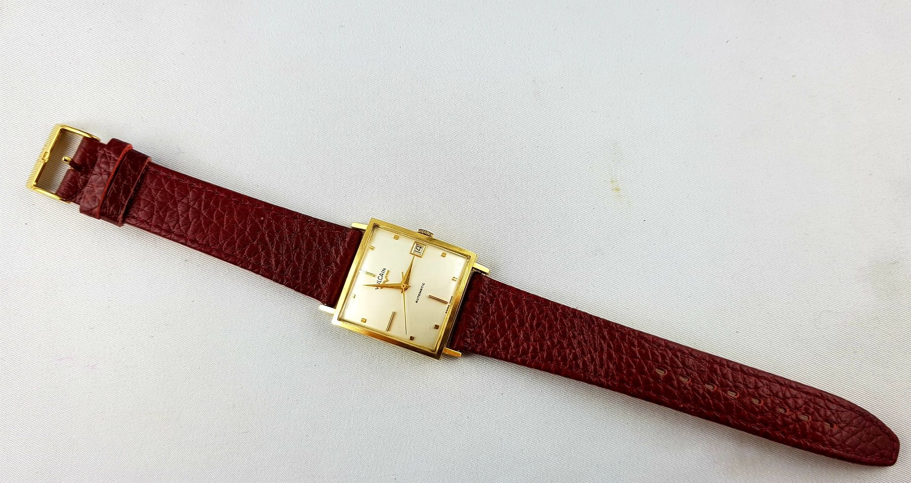 Zloty zegarek meski Vulcain Swiss lata 60te unikat Vintage zloto 18k