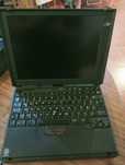 Computador IBM antigo