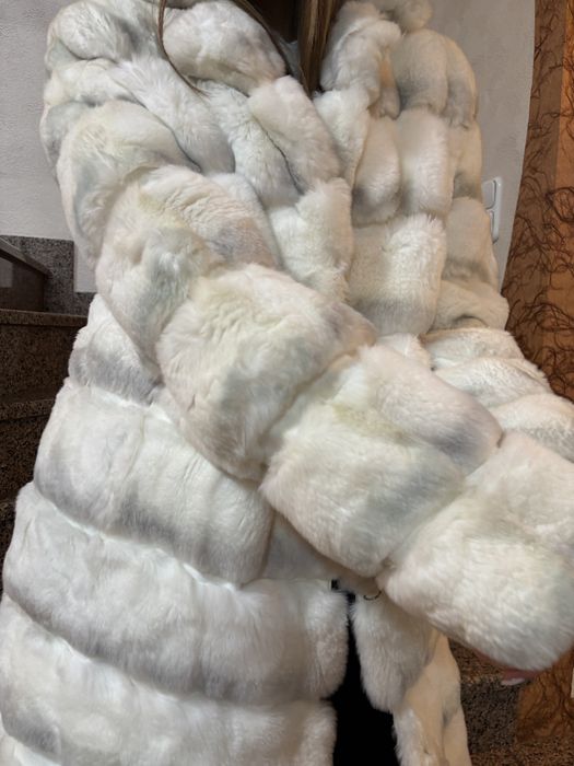 Продаж натуральної шуби з шиншили