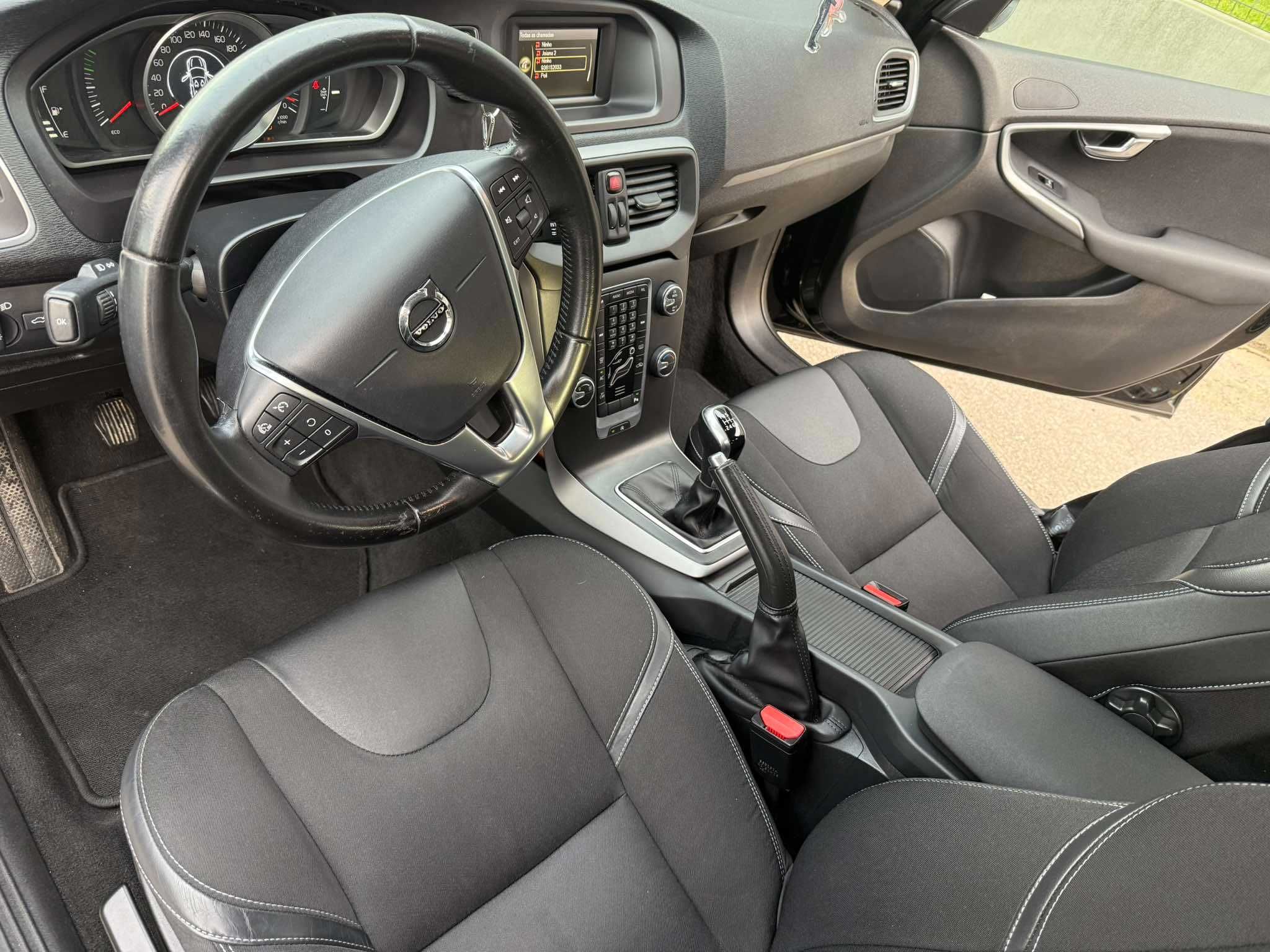 Volvo V40, 150cv, 2019 C/Garantia