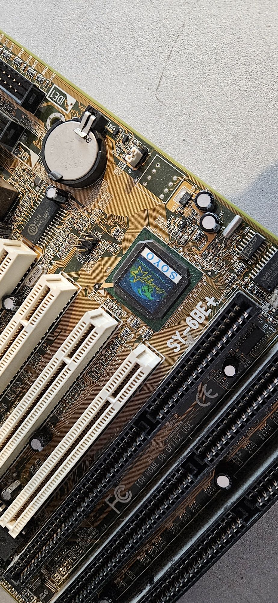 Retro płyta głowna SY 6BE+ soyo slot 1 stara