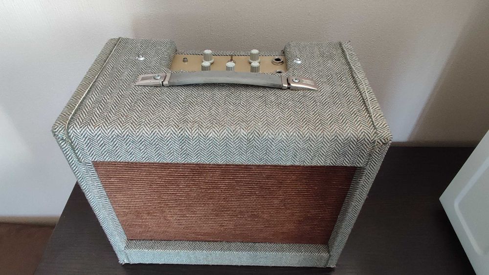 Гітарний ламповий комбопідсилювач DIY