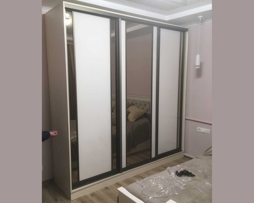 Шафа купе 180,230,60см.купити Львів доставка монтаж на замовлення