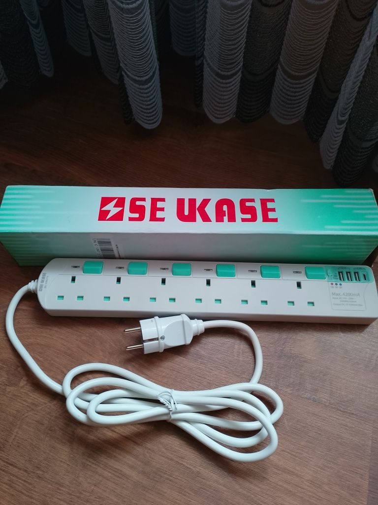 Подовжувач SE UKASE з USB-слотами