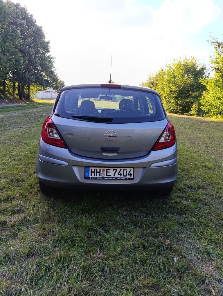 Opel Corsa D 1.2 Benz Klima 5 drzwi niski przebieg