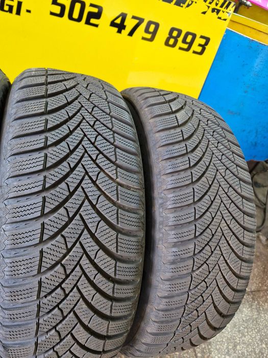 Opony Zimowe 205/55R17 Semperit Speed-Grip 5 4sztuki Montaż 8,5mm
