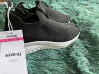 Продаю НОВЫЕ кроссовки с Sinsay