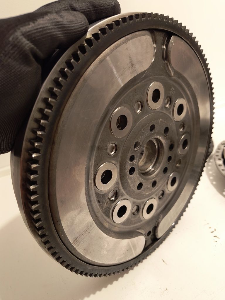 Маховик (зчеплення) комплект SACHS  2294 000 111 VOLVO FORD 2.0D 2024р