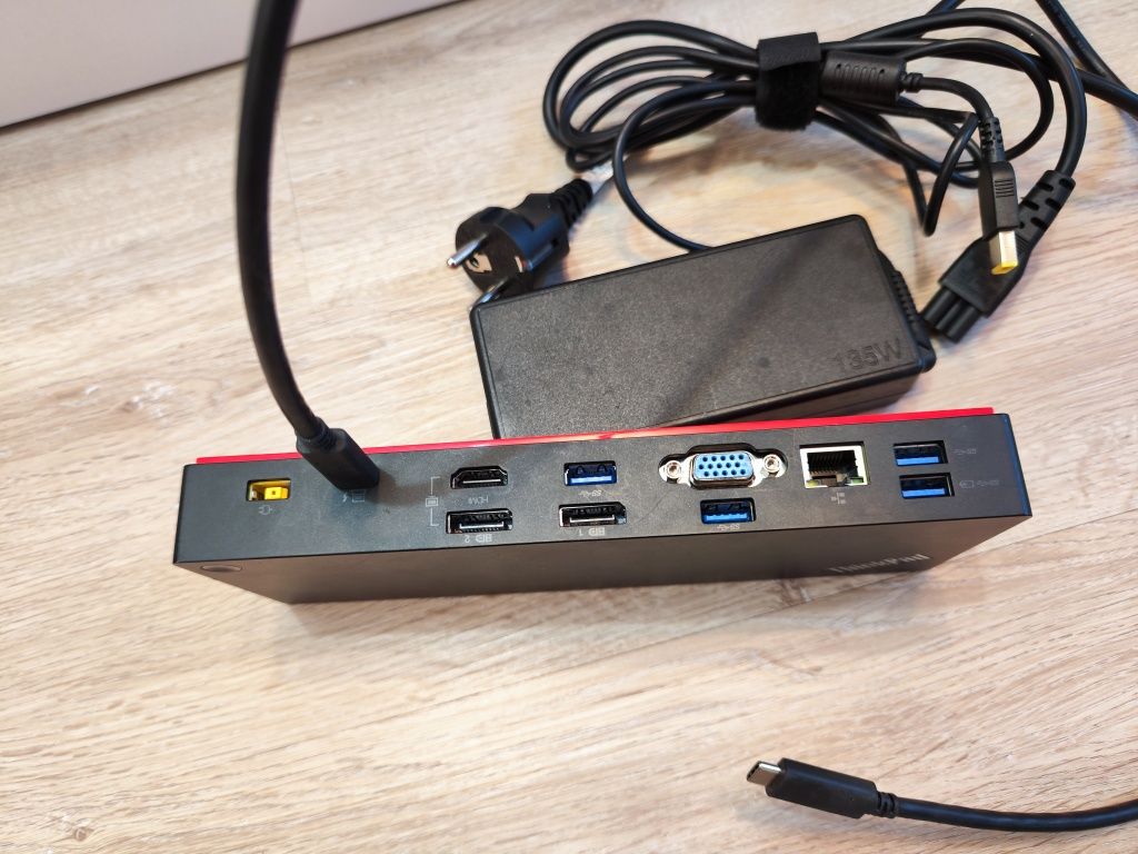 Stacja dokująca Lenovo ThinkPad Thunderbolt 3 Dock Zasilacz 135W