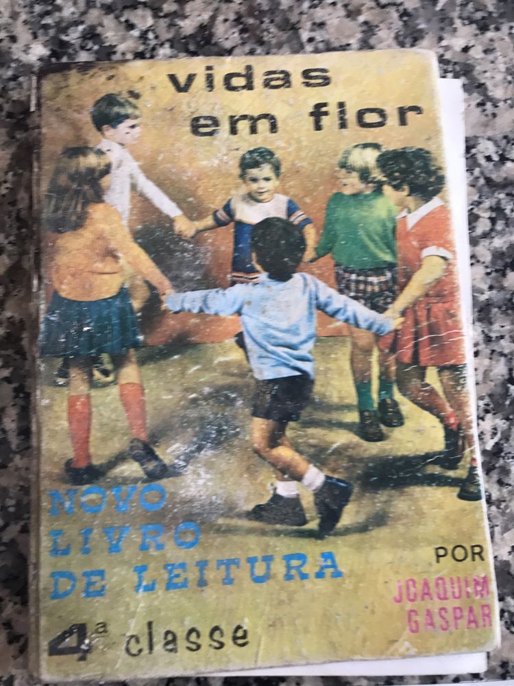 Livro antigo 1973 4 classe