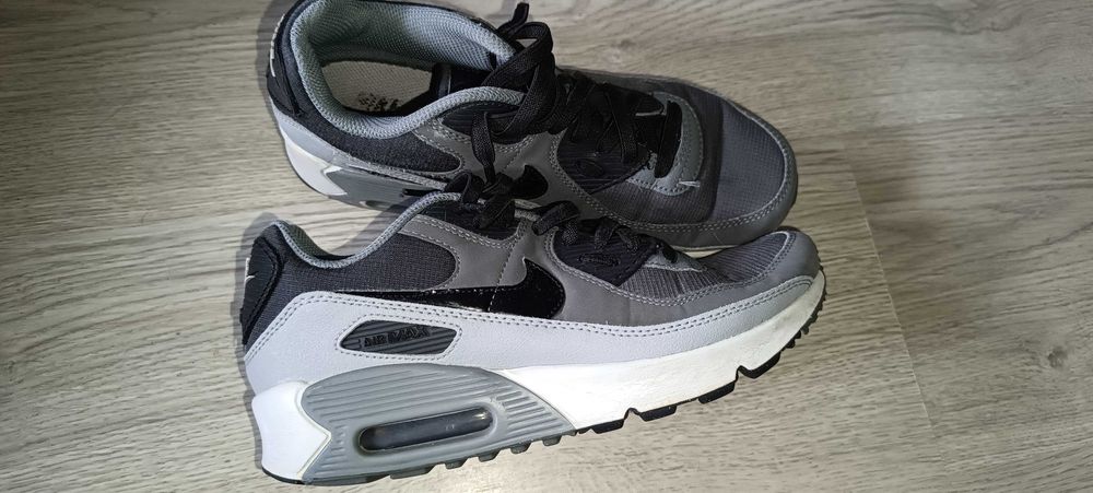 Tênis Nike tamanho 38