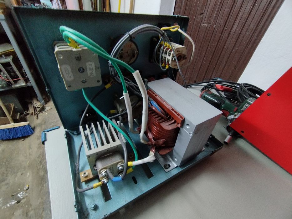 Prostownik na bazie Bester BZB 24/10 okazja