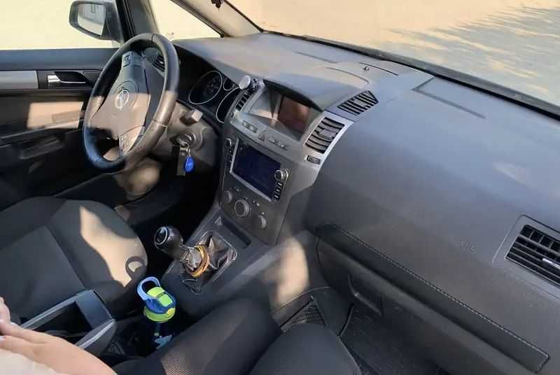 Продам Opel Zafira 2006