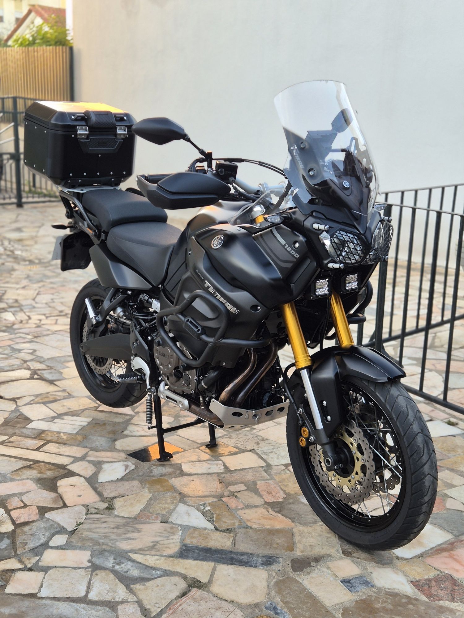 Super Tenere XT1200 ZE