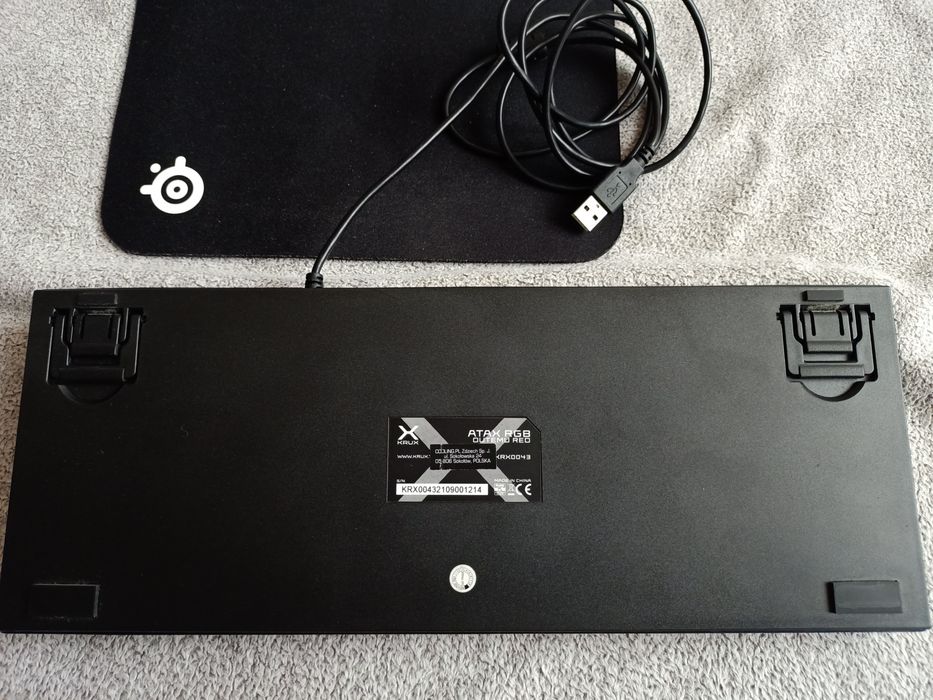 Klawiatura mechaniczna i podkładka pod mysz