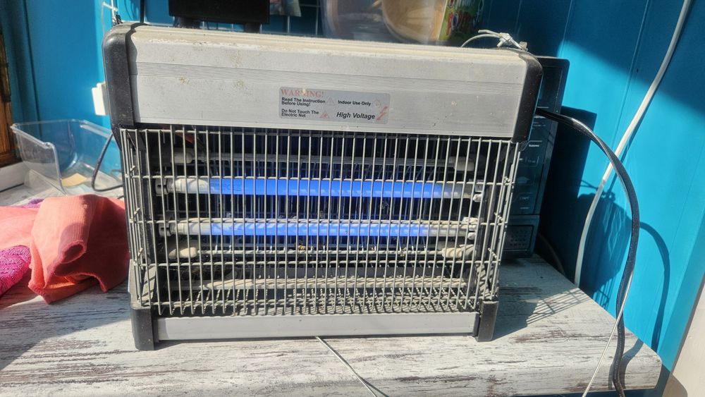 Лампа для уничтожения насекомых Maltec