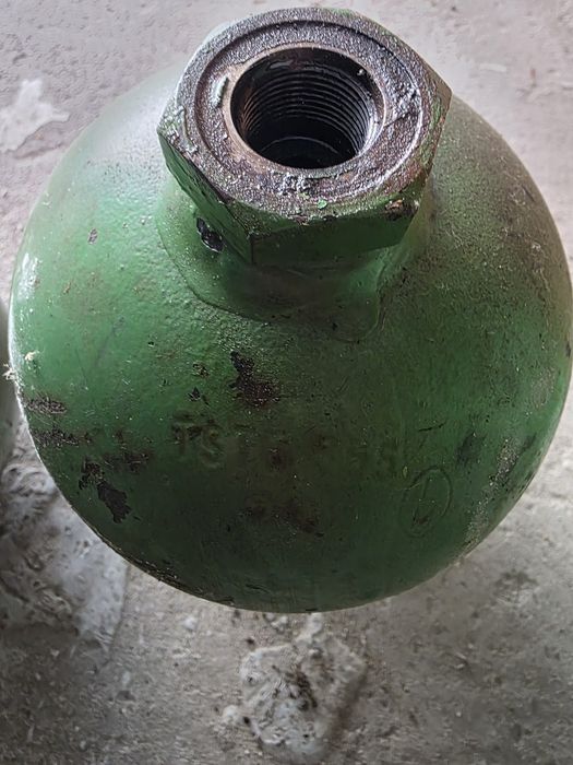 Akumulator hydrauliczny John Deere AL112885