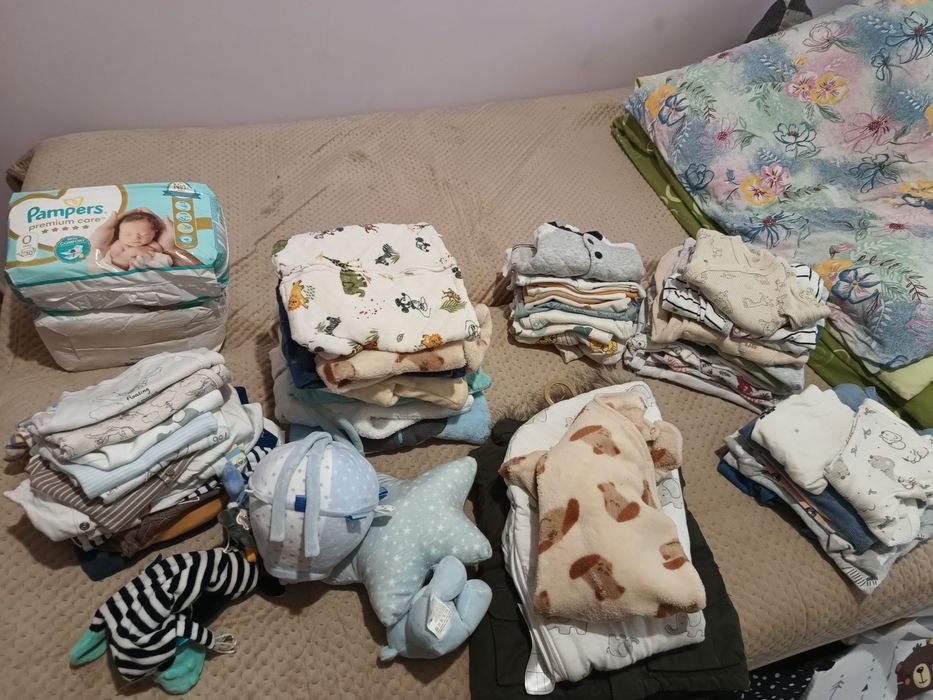 Mega paka ubrań wyprawka niemowlęca pieluszki ubranka