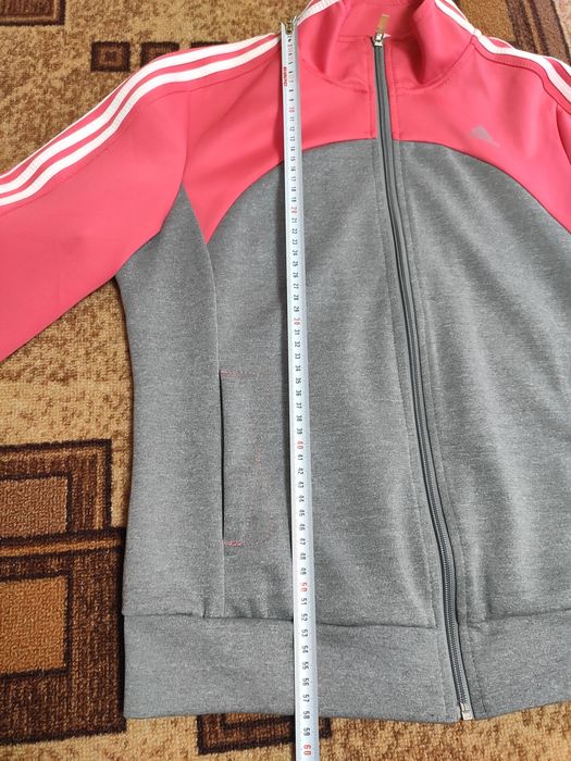 Спортивный костюм женский