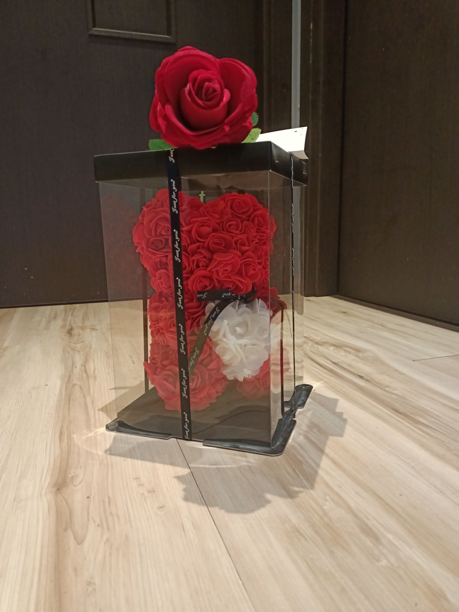Miś z róż+ gratis różyczka