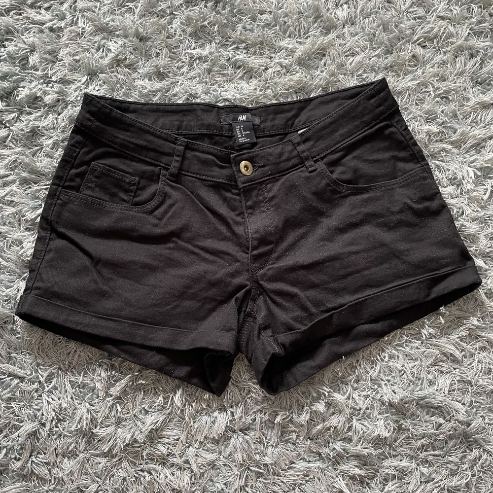 Spodenki szorty zapinane czarne kieszenie H&M bawełna elastan S/M