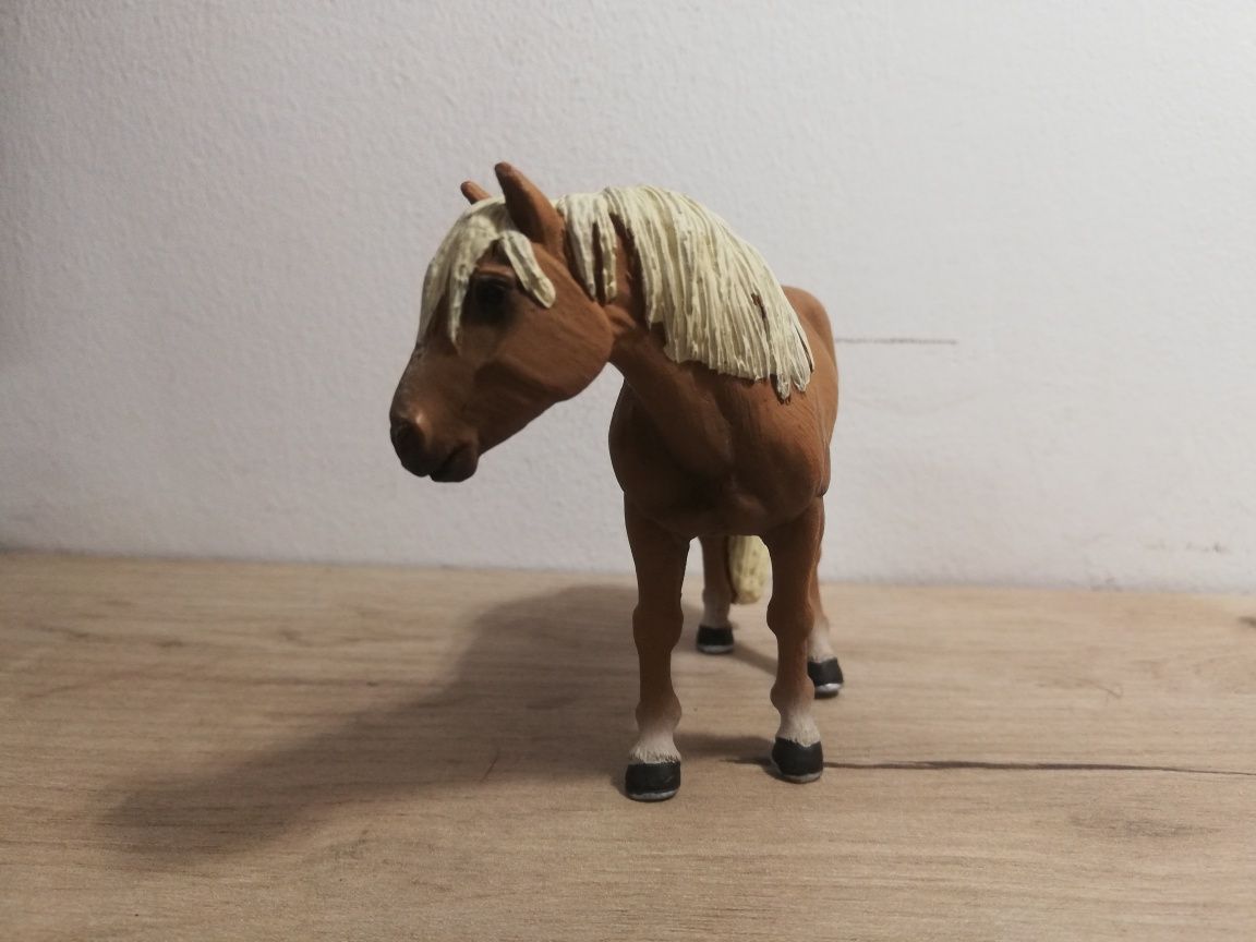 Safari Ltd Figurka Klaczy Hafllinger koń