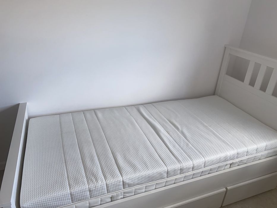 Łóżko HEMNES białe 90x200 Ikea jednoosobowe materac szuflady