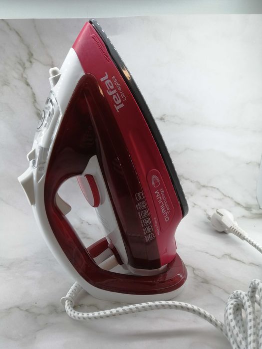 Żelazko Tefal Ultragliss Plus FV6810 Durilium AirGlide nowe