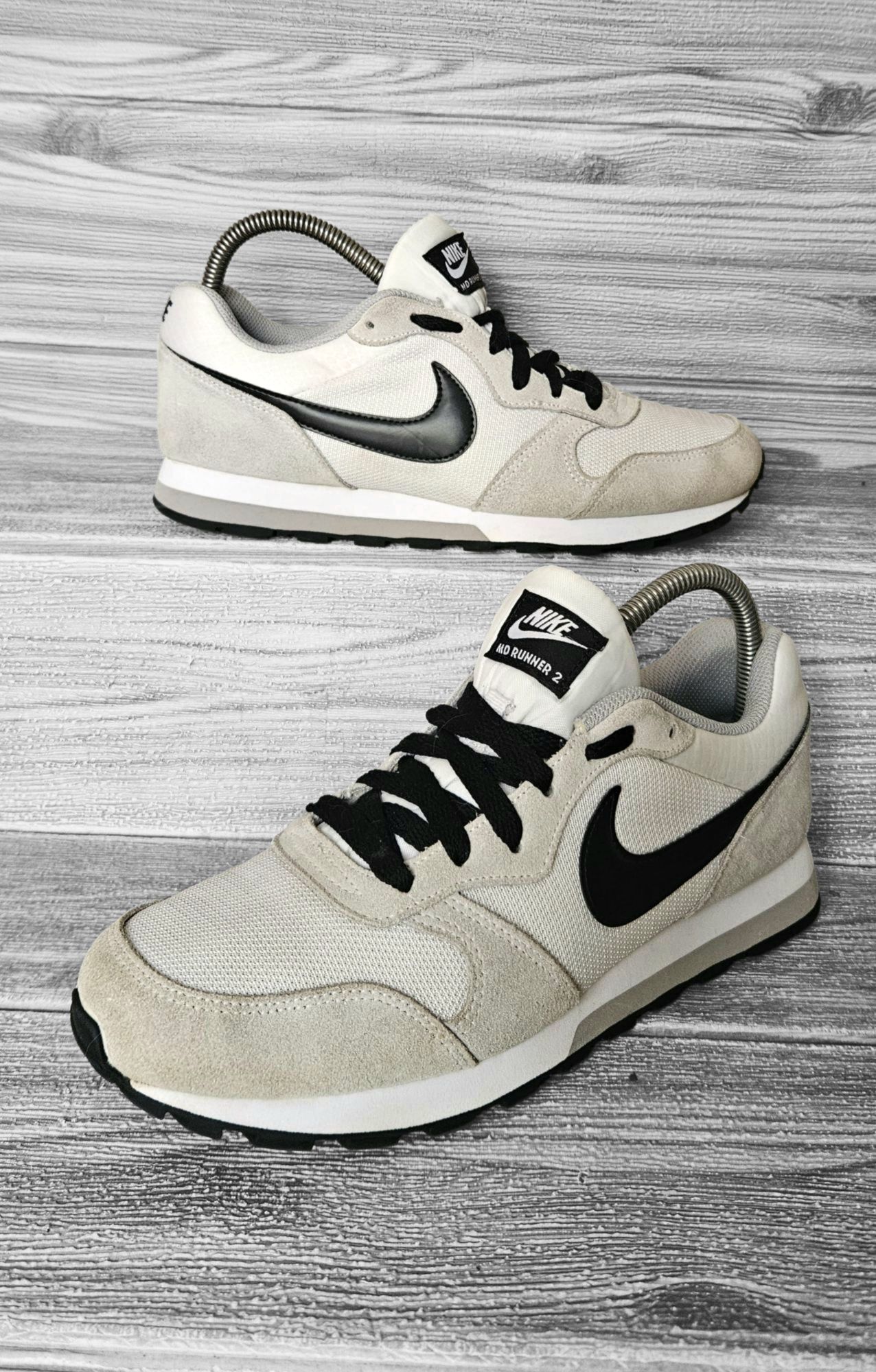 Sneakersy damskie Nike MD Runner sportowe biegowe lekkie zamszowe 40