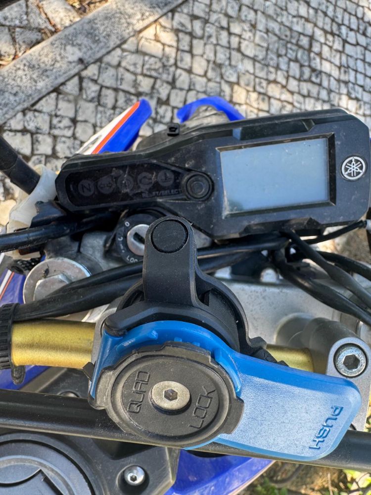 Wr 125x (acidentada)