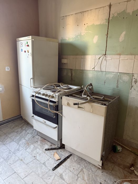 Oddam - pralkę, lodowkę, kuchenkę