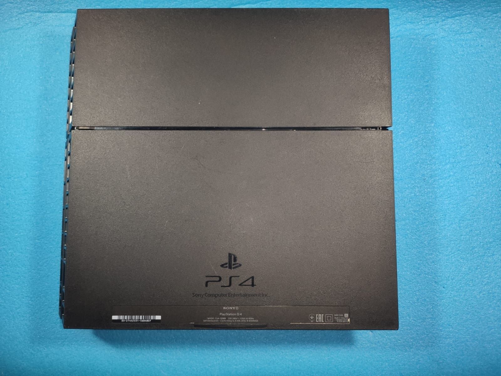 Sony PlayStation 4