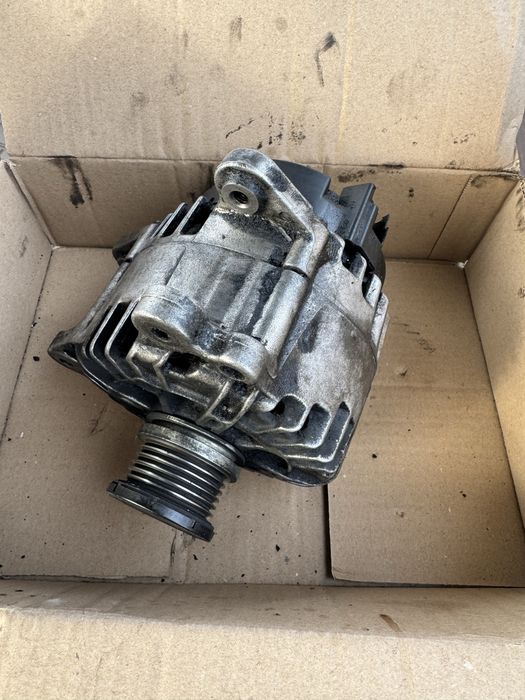 Генератор на VW T5 2.0 TDI/BiTDI