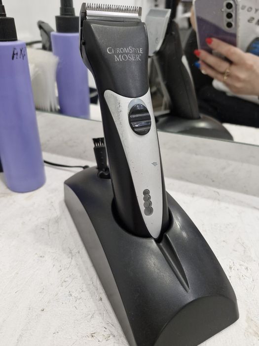 Фен, машинка для стрижки, плойка. Професійні.