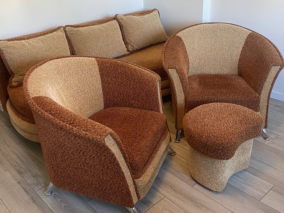 Sofa rozkładana plus dwa fotele i pufa cena do negocjacji