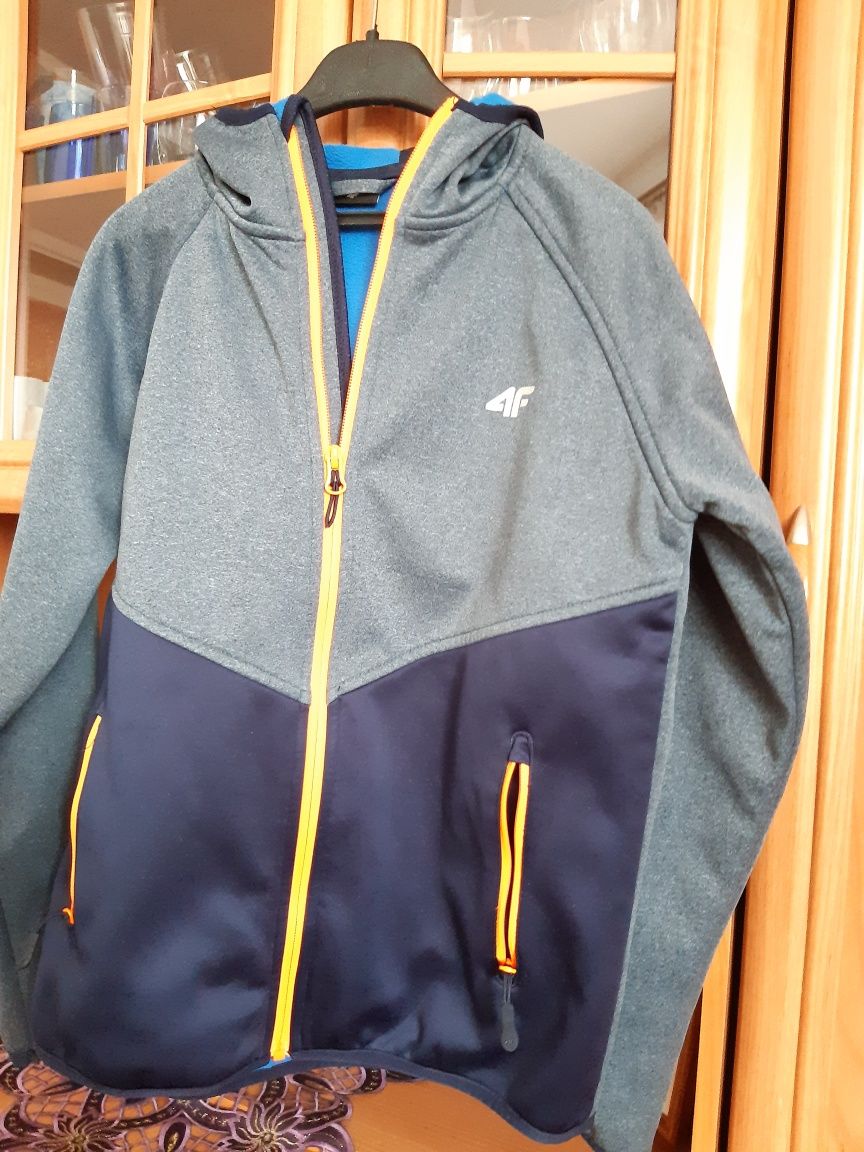 Kurtka softshell 4F