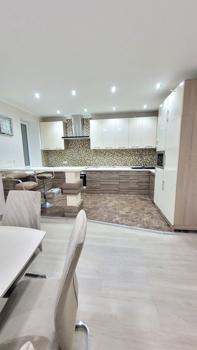 Видовая 3-х кв. Метро! Сертифікат!