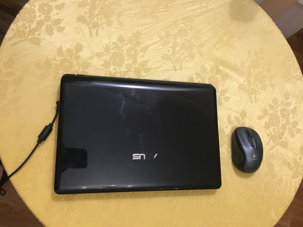 Продам Нетбук:  ASUS Eee PC 1201N (EPC1201N-N330XCESAB) в рабочем сост