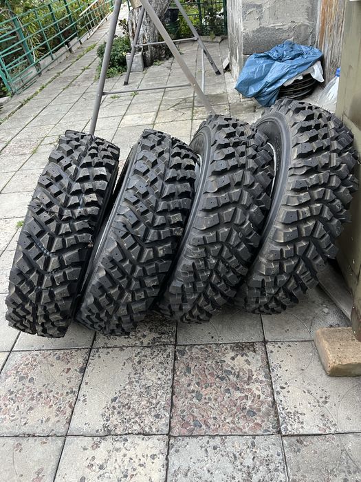 Продам колеса в сборі Suzuki Jimny 225/70 R15