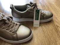 Sapatilhas novas Benetton