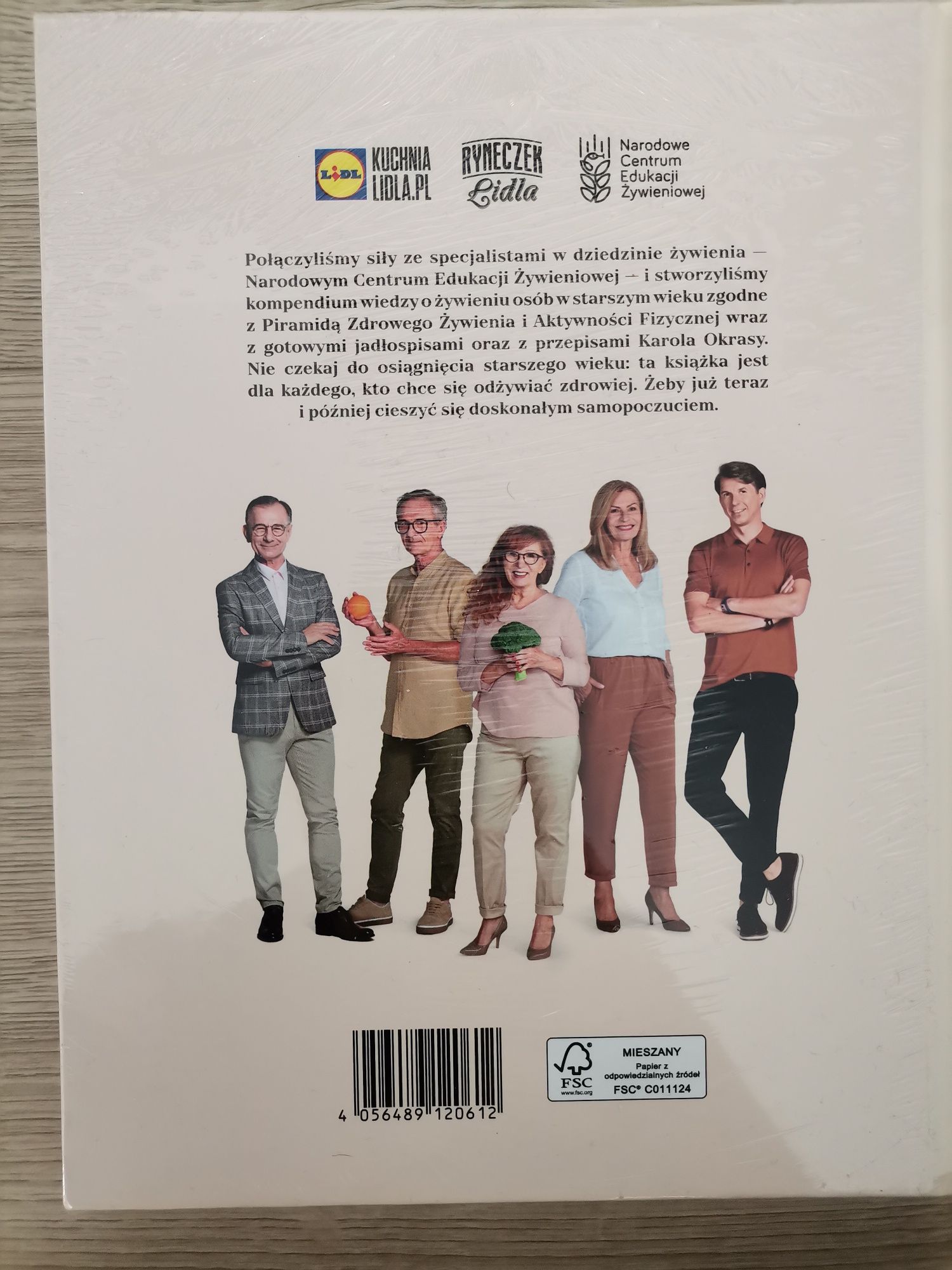 Książka ryneczek Lidla z przepisami Okrasy